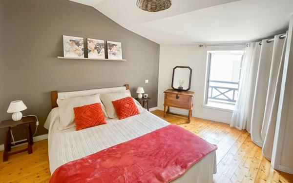 Maison à vendre    7 pièces •  Le Bois-Plage-en-Ré