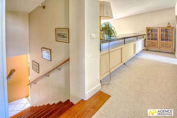 Versailles Glatigny Maison 6 pièces 130 m² habitables sur une parcelle de 1063 m² €1 299 000 ** - Référence 27649