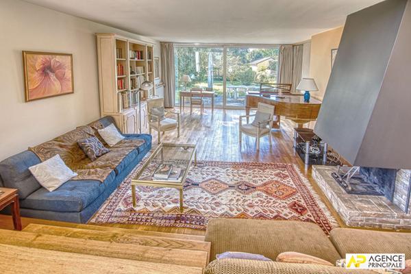 Versailles Glatigny Maison 6 pièces 130 m² habitables sur une parcelle de 1063 m² €1 299 000 ** - Référence 27649
