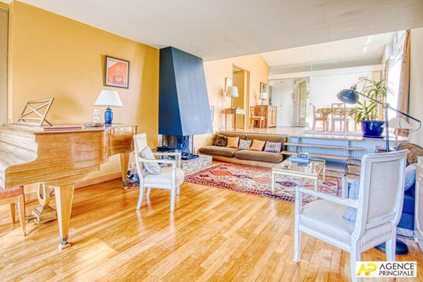 Versailles Glatigny Maison 6 pièces 130 m² habitables sur une parcelle de 1063 m² €1 299 000 ** - Référence 27649