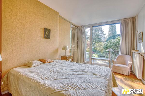 Versailles Glatigny Maison 6 pièces 130 m² habitables sur une parcelle de 1063 m² €1 299 000 ** - Référence 27649