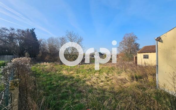 Maison à vendre    2 pièces •  Charmes