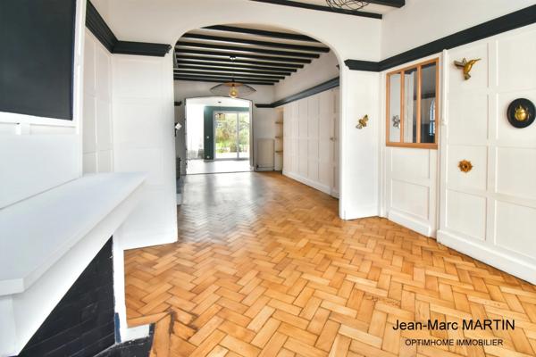 Maison à vendre à La Gorgue – Propriété bourgeoise familiale avec piscine couverte, pool house aménagé et environ 3 000 m² de terrain