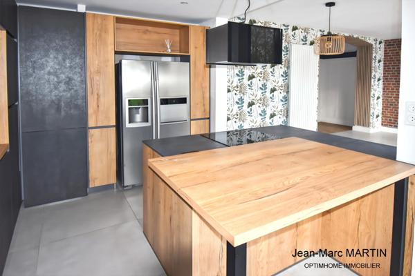 Maison à vendre à La Gorgue – Propriété bourgeoise familiale avec piscine couverte, pool house aménagé et environ 3 000 m² de terrain