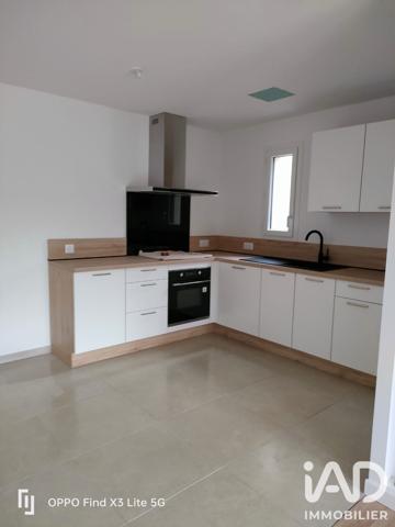 Location appartement 3 pièces 76 m² Bagneaux-sur-Loing