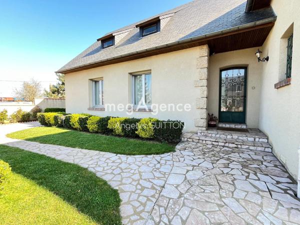 Maison à BEAUMONT-SUR-SARTHE, 72170 - 6 pièces 170m²