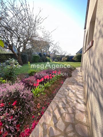 Maison à BEAUMONT-SUR-SARTHE, 72170 - 6 pièces 170m²