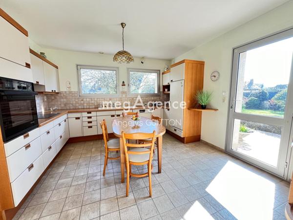 Maison à BEAUMONT-SUR-SARTHE, 72170 - 6 pièces 170m²