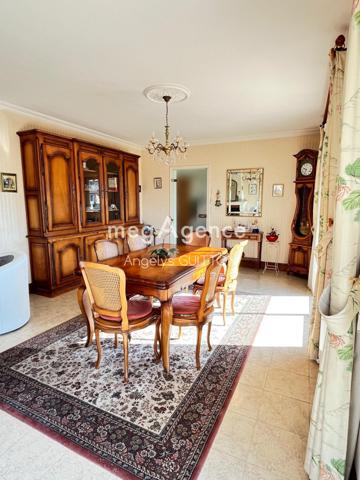 Maison à BEAUMONT-SUR-SARTHE, 72170 - 6 pièces 170m²