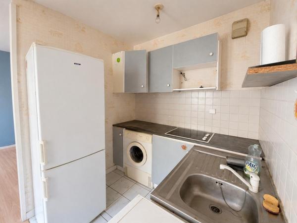 2 pièces à rénover, 1er étage, petite copropriété