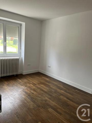 Immeuble à vendre  255 m 2   LE CREUSOT  - 71