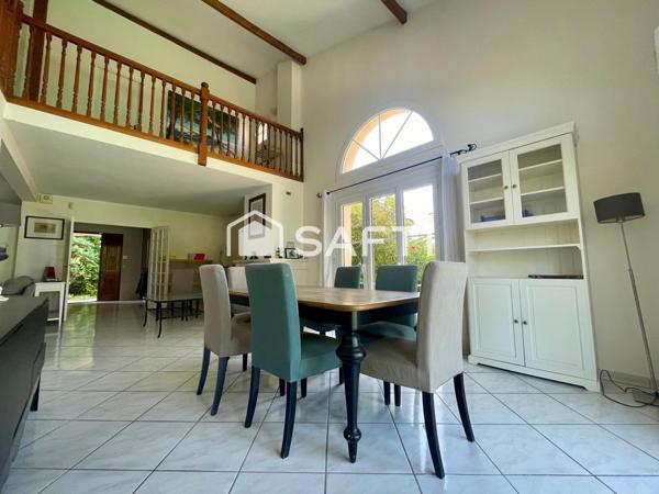 Maison familiale au calme avec piscine/garage