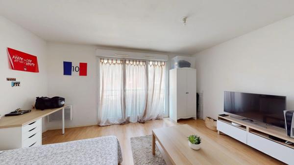 Location Appartement 1 pièces 28 m2 à Corbeil-Essonnes