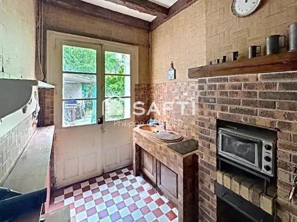 Bien Atypique de 20ème siècle par son Architecture