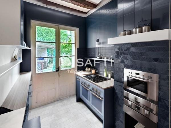 Bien Atypique de 20ème siècle par son Architecture