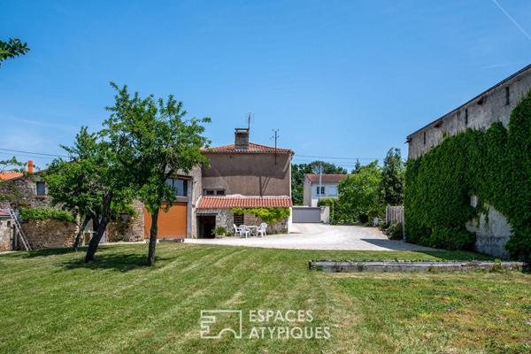 Propriété de caractère avec longère, logement d’amis et grange