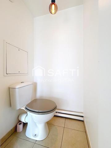 Proche du RER A de Bry, balcon avec belle exposition