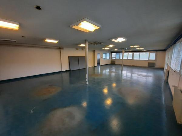 A LOUER ROMAGNAT BUREAUX 130M²
