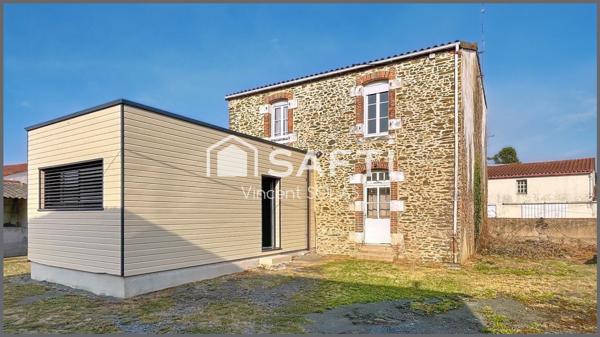 EXCLUSIVITE ! Maison 3Ch aux Charmes de l'Ancien + Dépendances en Pierre à Restaurer sur 969m² Divisible !