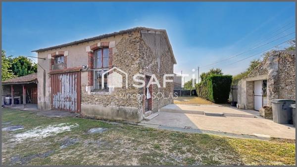 EXCLUSIVITE ! Maison 3Ch aux Charmes de l'Ancien + Dépendances en Pierre à Restaurer sur 969m² Divisible !