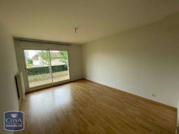 Appartement à louer 2 pièces 40.27m² Buxerolles (86180)