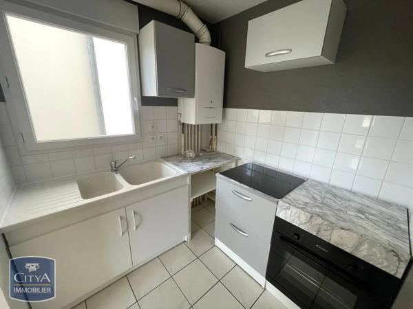Appartement à louer 2 pièces 40.27m² Buxerolles (86180)