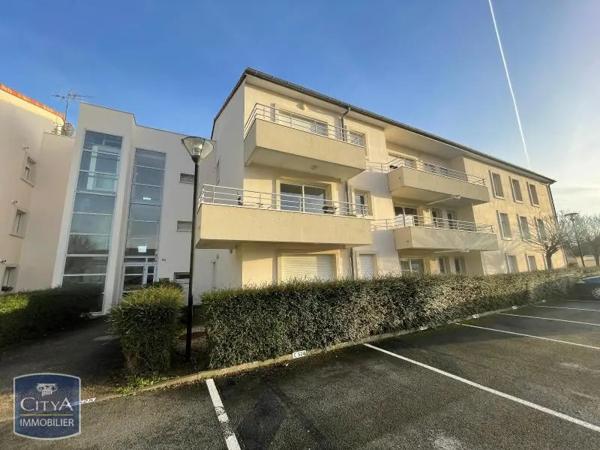 Appartement à louer 2 pièces 40.27m² Buxerolles (86180)