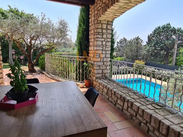 4 Chambres, Piscine, Pool House, Dépendance, 2 Garages, Cave