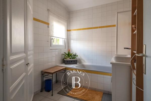 La Tour-de-Salvagny, Maison 4 Chambres -  175 m² à vendre