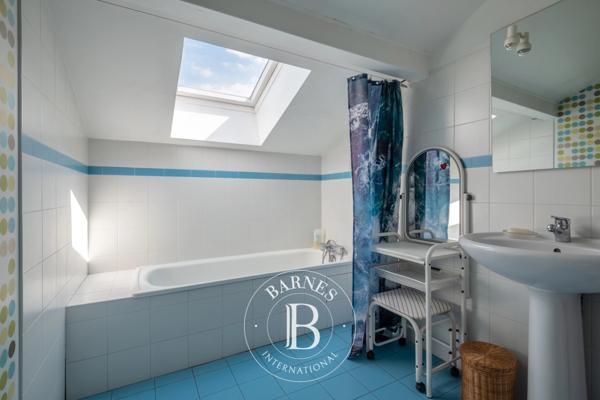 La Tour-de-Salvagny, Maison 4 Chambres -  175 m² à vendre
