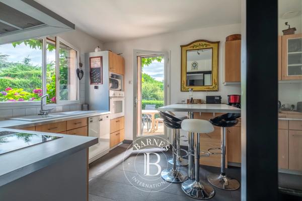 La Tour-de-Salvagny, Maison 4 Chambres -  175 m² à vendre