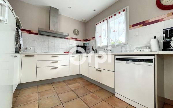 Maison à vendre    5 pièces • 120 m2 Larche