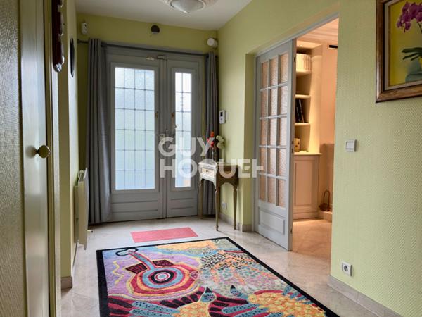 MAISON FAMILIALE DE 7 PIECES (175m²) À EVRY VILLAGE
