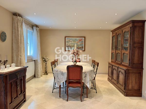 MAISON FAMILIALE DE 7 PIECES (175m²) À EVRY VILLAGE