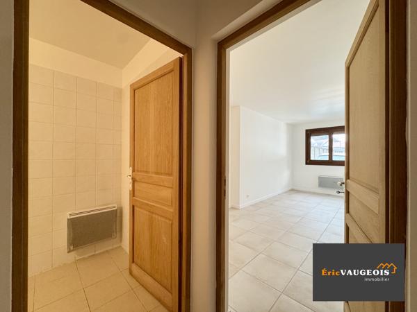 Coulommiers (77120) Appart RDC. DPE : D. Parking. Proche Gare Coulommiers