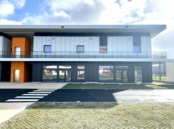 A LOUER - BUREAUX NEUF DE 150m² AU COEUR DE LA ZONE COMMERCIALE ET TERTIAIRE DE POITIERS SUD