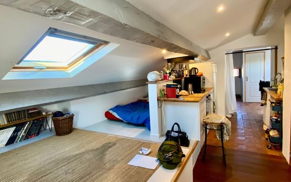 Appartement à vendre    2 pièces • 26,04 m2 Bandol