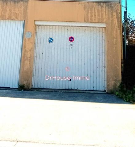 Parking / Box à vendre de 14 m²