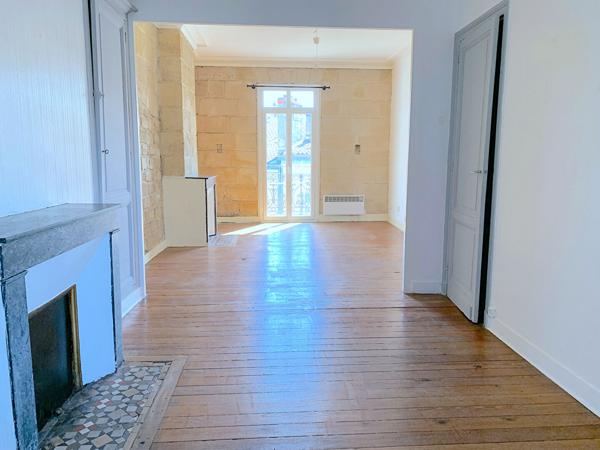 A LOUER APPARTEMENT DE TYPE 3 AVEC BALCON - BORDEAUX QUARTIER CHARTRON - PLACE PICARD , Bordeaux