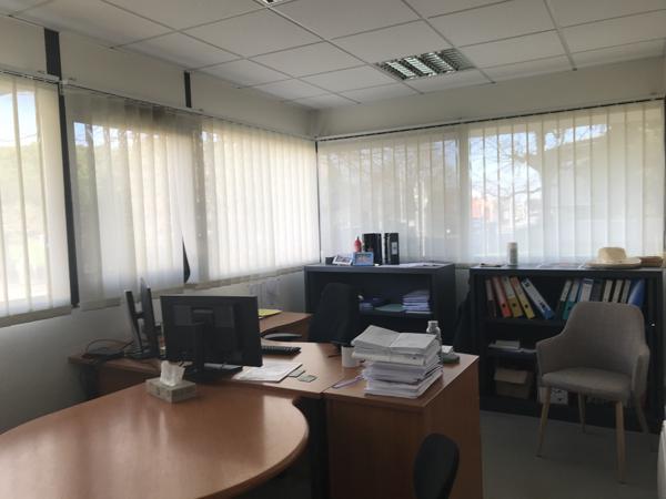A VENDRE - A LOUER - BUREAUX - 440 M2 -ST NAZAIRE - OUEST - UNIVERSITE