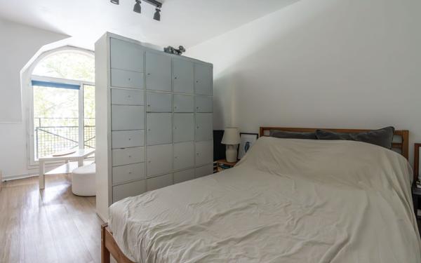 Appartement à vendre    1 pièce • 28,68 m2 Saint-Maurice