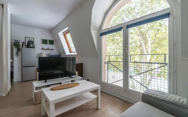 Appartement à vendre    1 pièce • 28,68 m2 Saint-Maurice