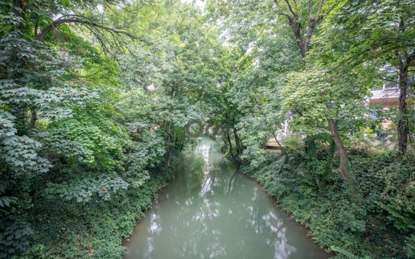 Appartement à vendre    1 pièce • 28,68 m2 Saint-Maurice