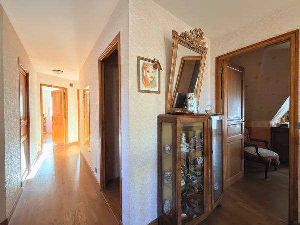 Maison
         7 pièces
        - 180 m² Bien prestige 535 000 €*