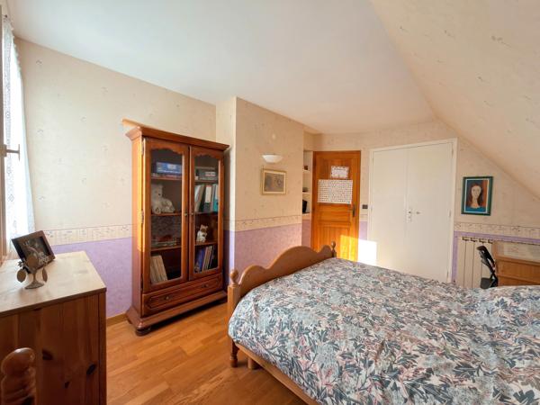 Maison
         7 pièces
        - 180 m² Bien prestige 535 000 €*