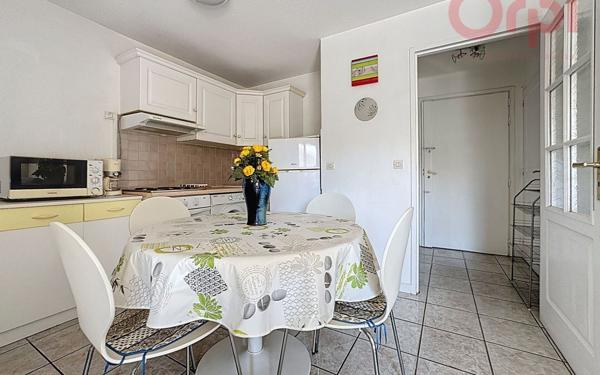 Appartement à vendre    2 pièces • 31,28 m2 Fréjus