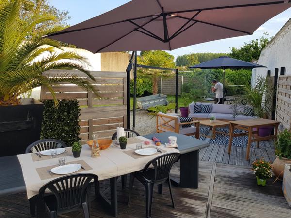 Charmante maison au calme avec beau salon