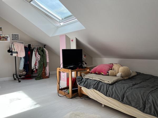 Charmante maison au calme avec beau salon