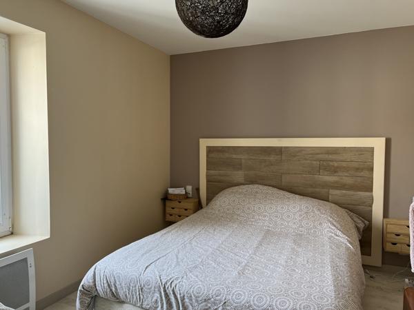 Charmante maison au calme avec beau salon