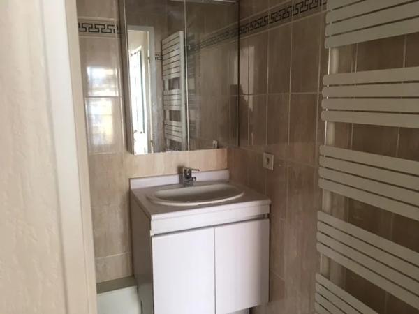 Appartement à louer à Paris (75015)